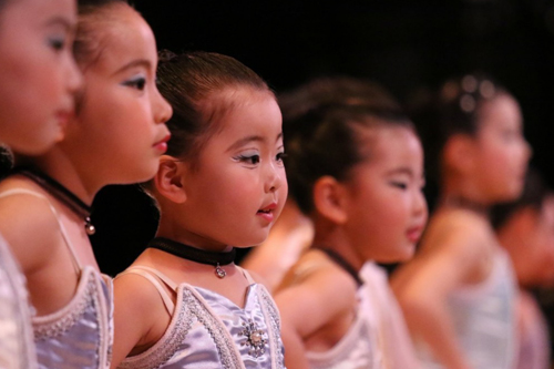 バレエを通して興味を広げ、賢くなって未来に繋げる